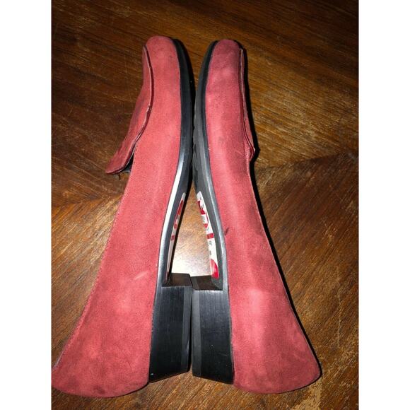 Munro America Cranberry Red Loafers 7M - Picture 3 of 7
